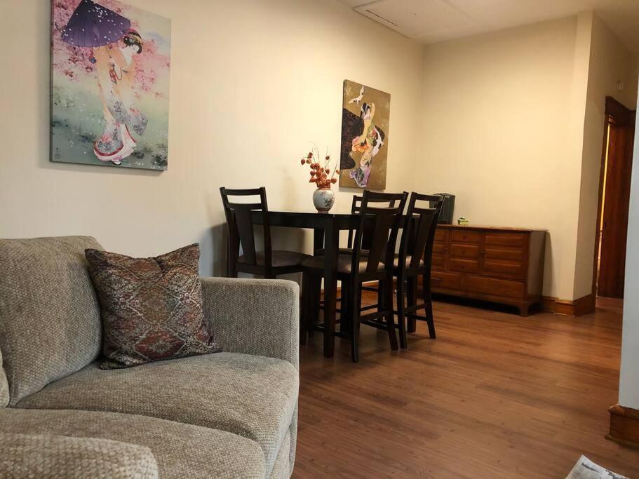 Small Town Hideaway Apartment *